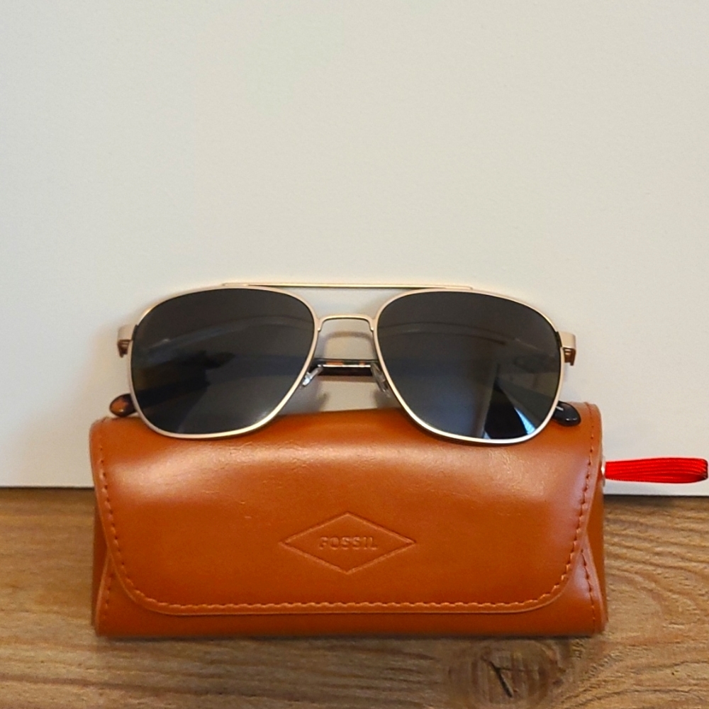 FOSSIL Sunglasses